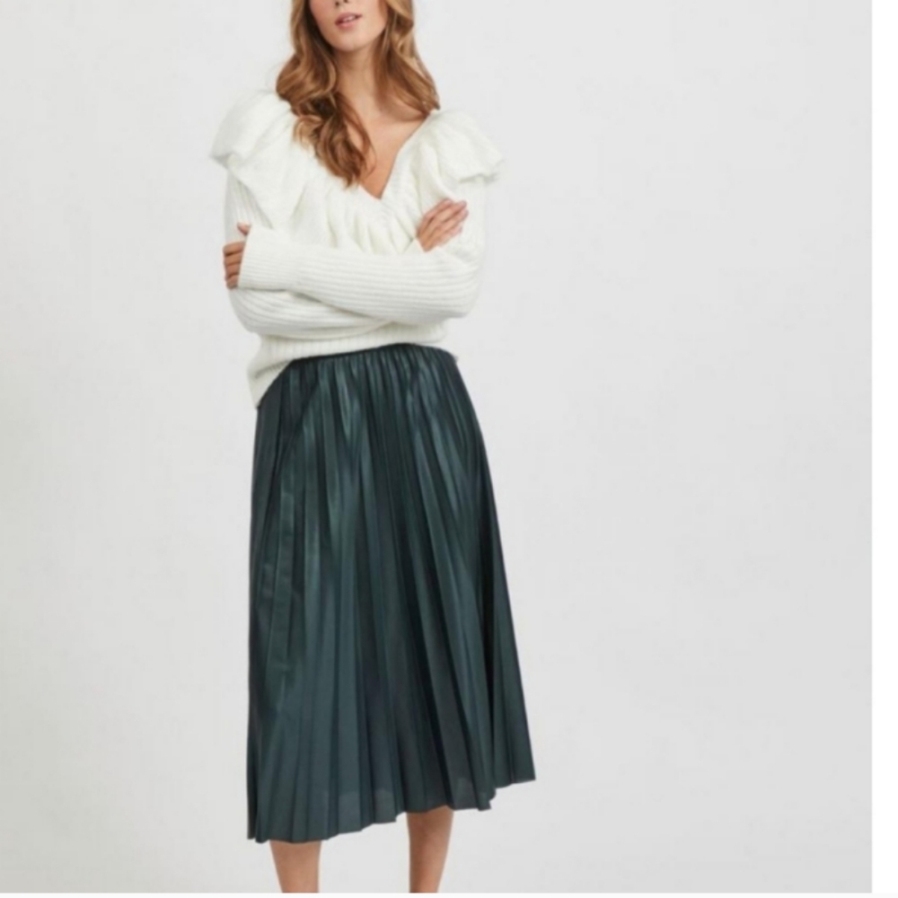 NEW! CeCe Vila Ruffle Knit Sweater - Picture 3 of 10